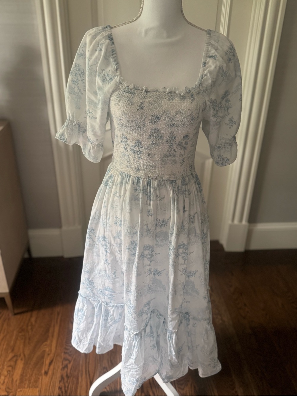 Ivy City Co Light Blue 100% Cotton Floral Smocked Midi Dress - Picture 2 of 5